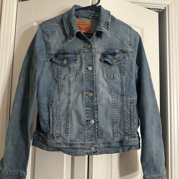 Levi's Light Blue Denim Jacket - Picture 1 of 6